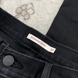 Levi’s 311 Shaping Skinny black Jeans
